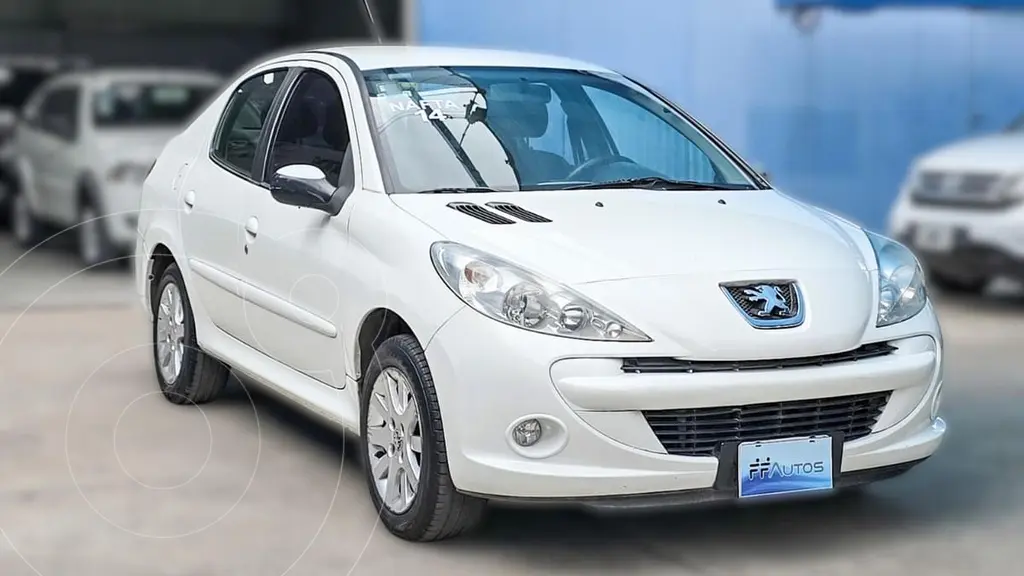 Peugeot 207 207 Compact 1.4 4 P Xs//Allure 2014 - foto 4
