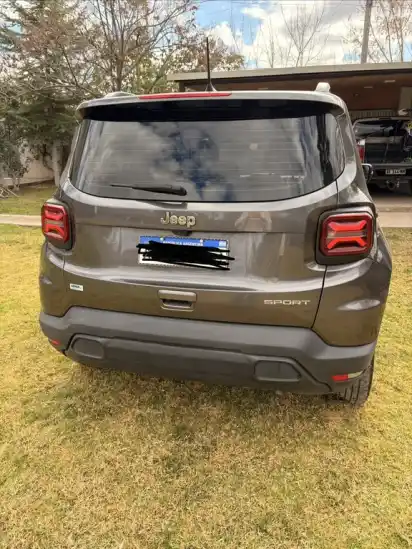 Jeep Renegade Sport Aut  2024 - foto 3