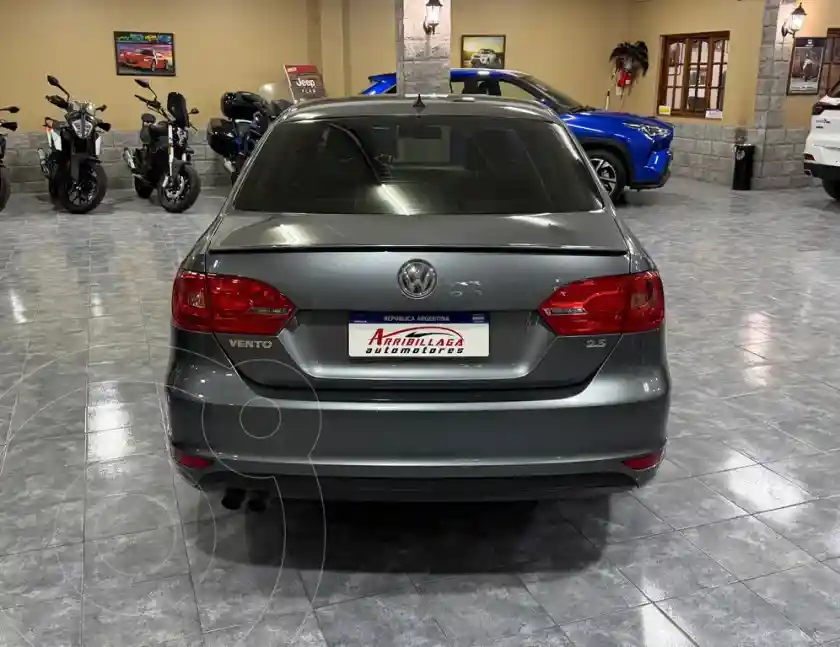 Volkswagen Vento 2.5 Fsi Luxury Tiptronic  2013 - foto 5