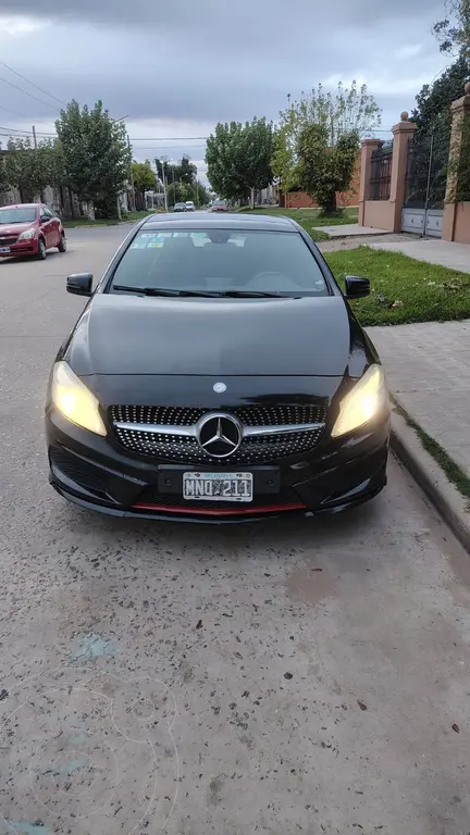 Mercedes Clase A Hatchback 250 Sport (1991 Cc) 2013 - foto 3