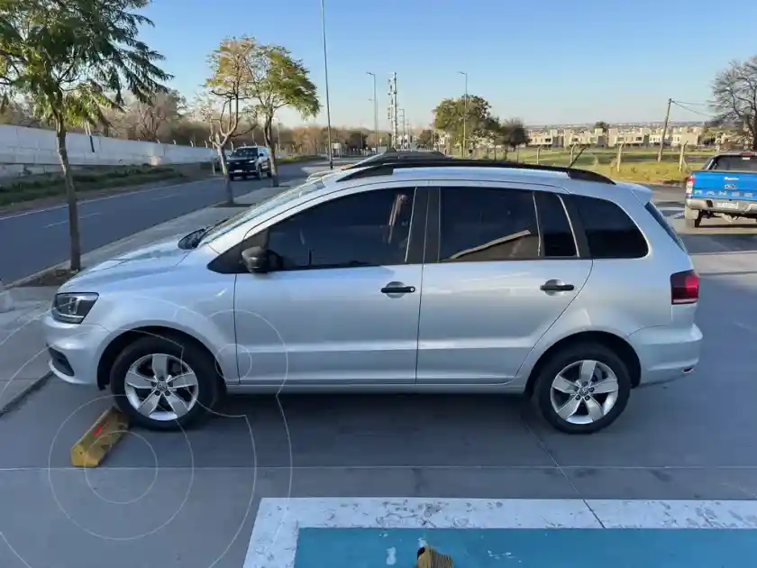 Volkswagen Suran 1.6 Comfortline  2019 - foto 3
