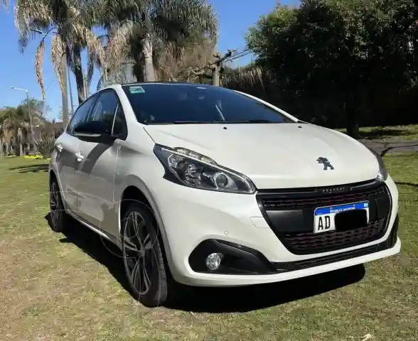 Peugeot 208 Feline 1.6 Aut  2019 - foto 1