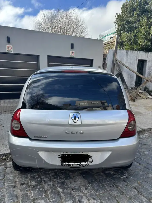 Renault Clio 5P 1.2 Authentique Pack I (1149 Cc) 2011 - foto 3
