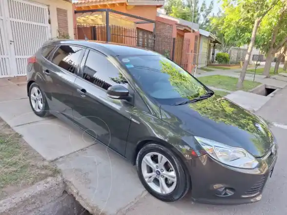 Ford Focus Sedán 1.6L S  2014 - foto 1