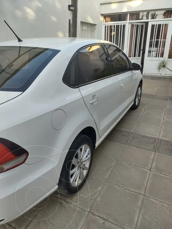 Volkswagen Polo Comfortline (1598 Cc) 2017 - foto 5
