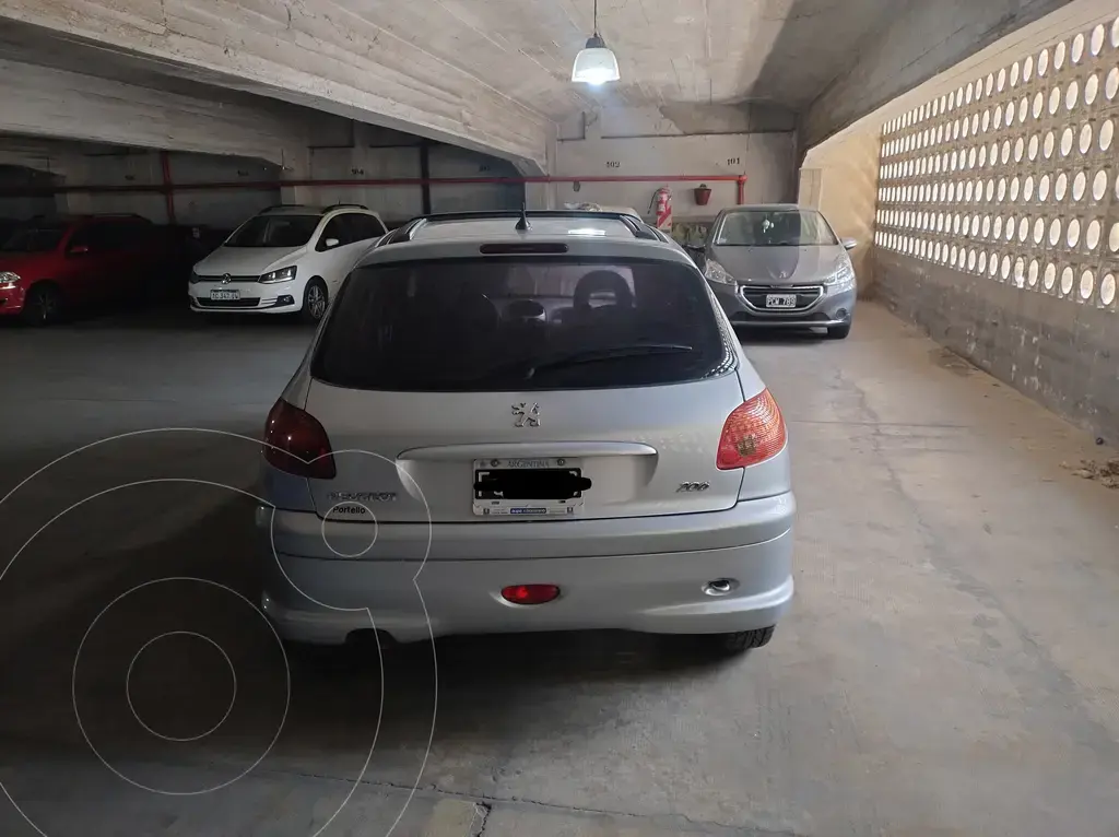 Peugeot 206 1.6 Xt Premium 5P (1587 Cc) 2006 - foto 2