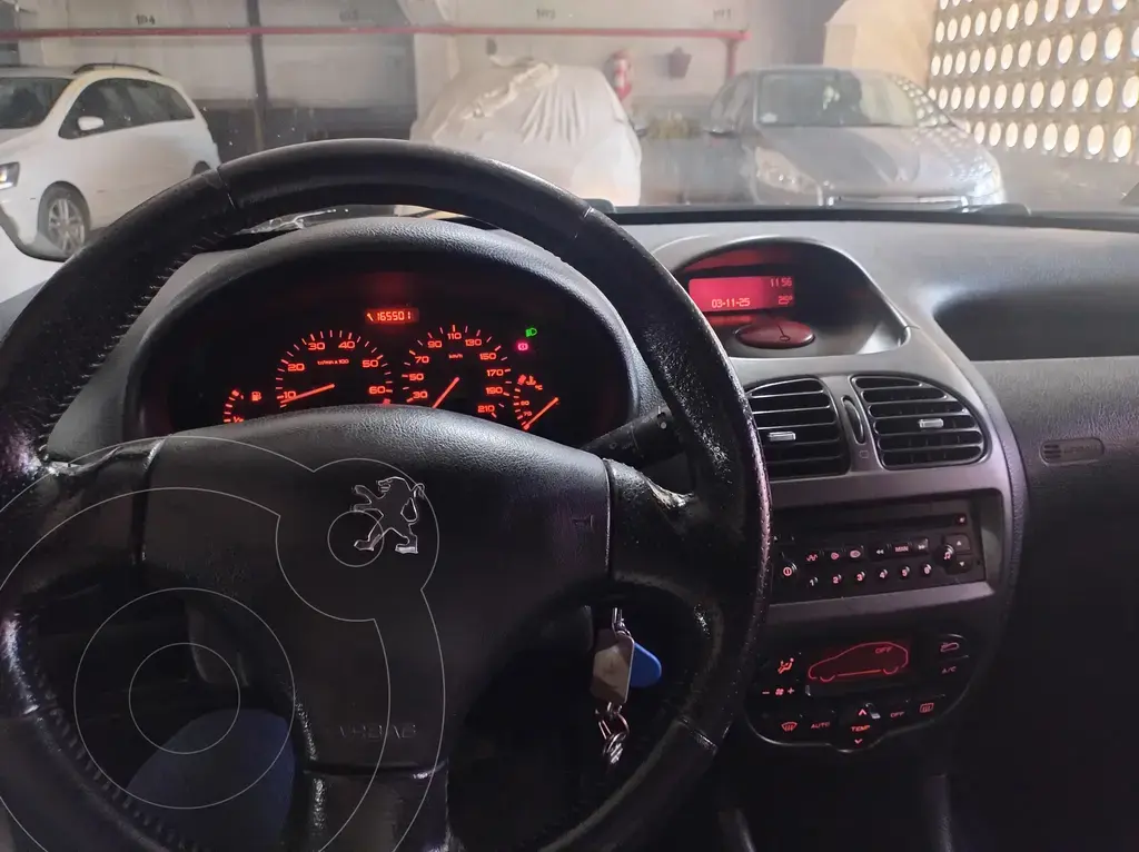 Peugeot 206 1.6 Xt Premium 5P (1587 Cc) 2006 - foto 5