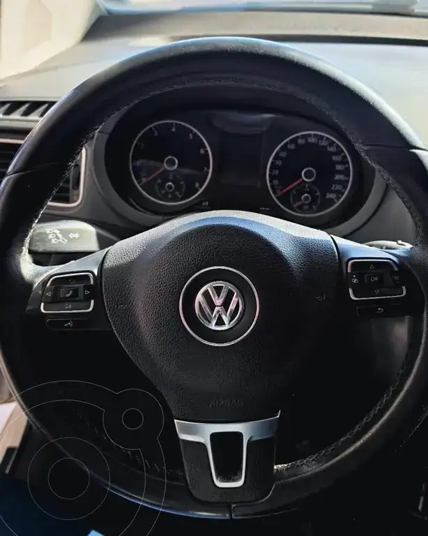 Volkswagen Suran Suran 1.6 Comfortline  L/14 Abs  2014 - foto 5