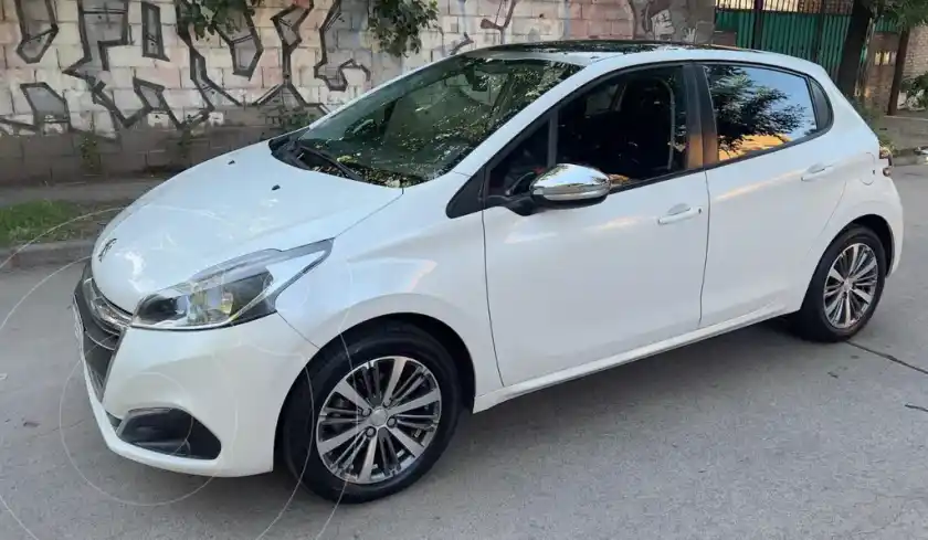 Peugeot 208 Allure 1.6  2017 - foto 1