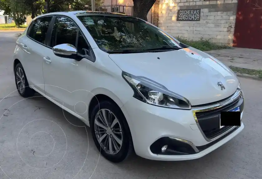Peugeot 208 Allure 1.6  2017 - foto 2