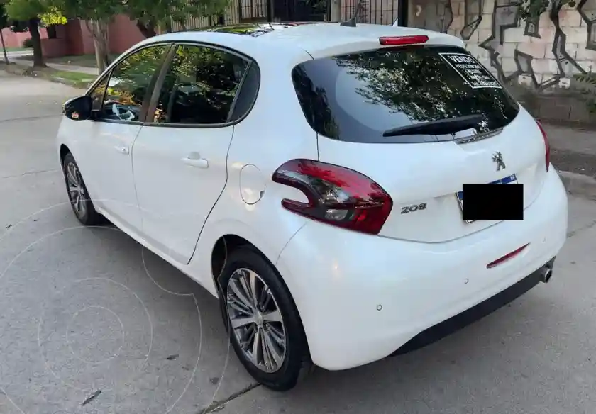 Peugeot 208 Allure 1.6  2017 - foto 4