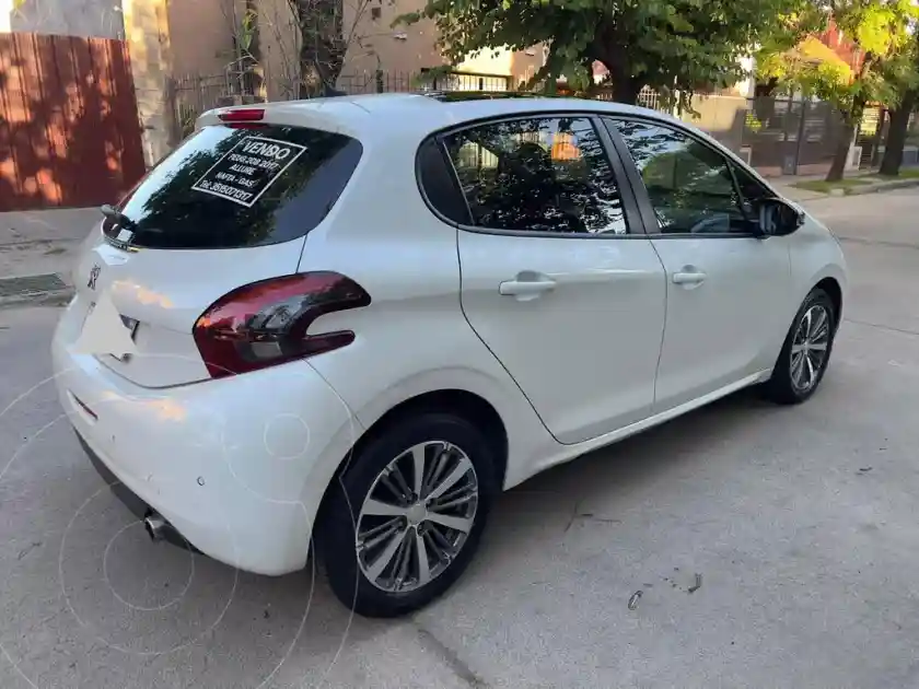 Peugeot 208 Allure 1.6  2017 - foto 5