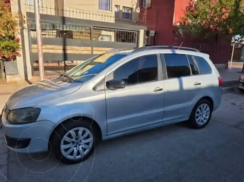 Volkswagen Suran 1.6 Comfortline  2013 - foto 2