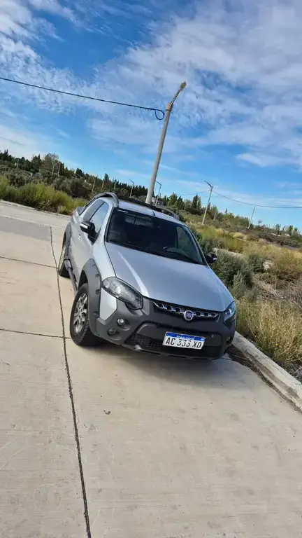 Fiat Strada Adventure 1.6 Cabina Doble Seguridad (1598 Cc) 2018 - foto 1
