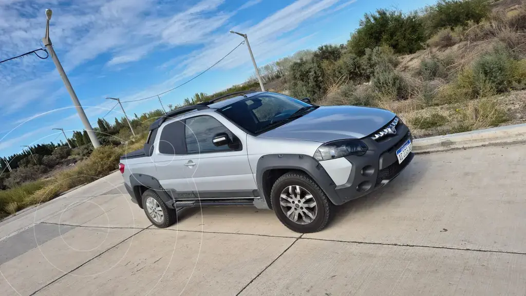 Fiat Strada Adventure 1.6 Cabina Doble Seguridad (1598 Cc) 2018 - foto 2