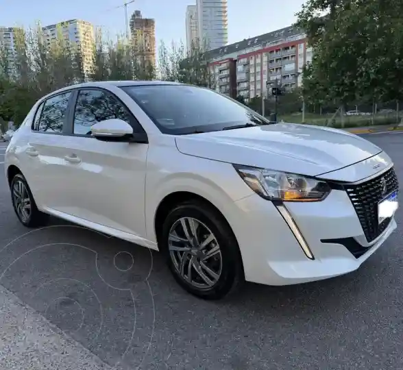 Peugeot 208 Allure 1.6 Pack  2023 - foto 1