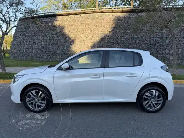 Peugeot 208 Allure 1.6 Pack  2023 - foto 5