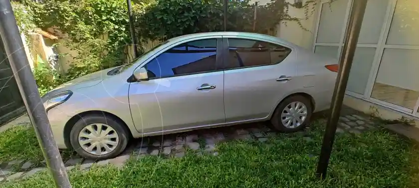 Nissan Versa Sense  2016 - foto 1