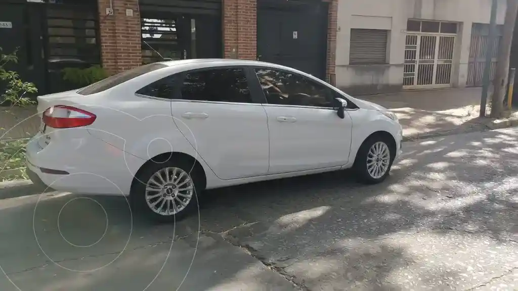 Ford Fiesta Kinetic Sedán Titanium  2017 - foto 4