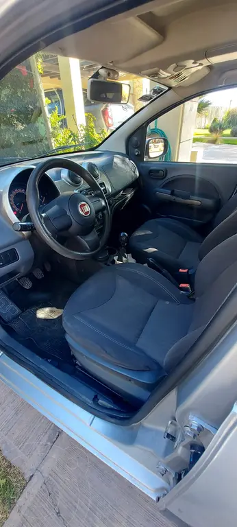 Fiat Uno 5P 1.4 Fire Evo Way Pack Seguridad (1368 Cc) 2014 - foto 2