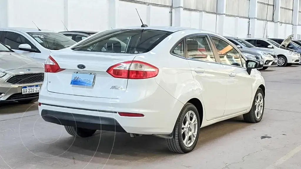 Ford Fiesta Fiesta  1.6 4P S              (Kd) 2014 - foto 4