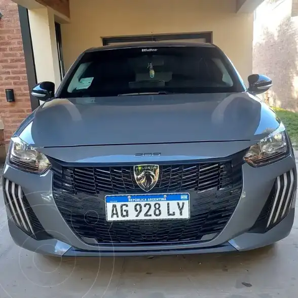 Peugeot 208 Allure 1.6  2024 - foto 3