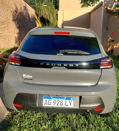 Peugeot 208 Allure 1.6  2024 - foto 4