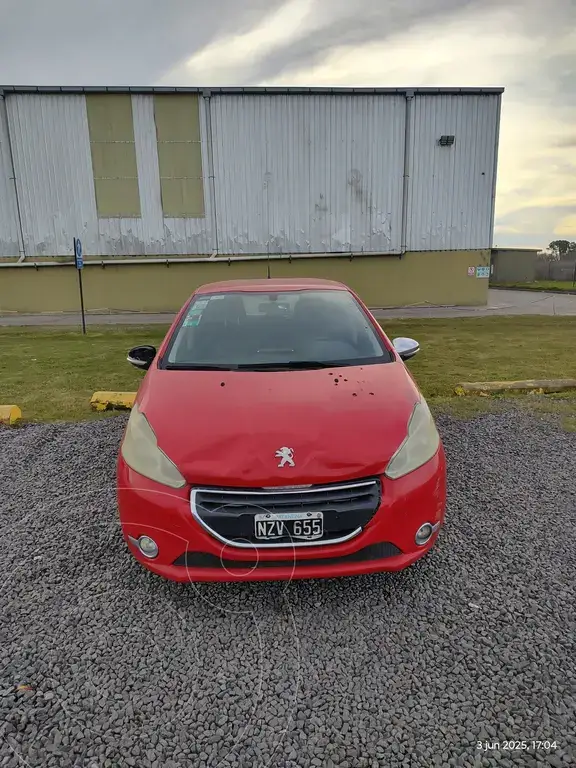 Peugeot 208 2014 - foto 1