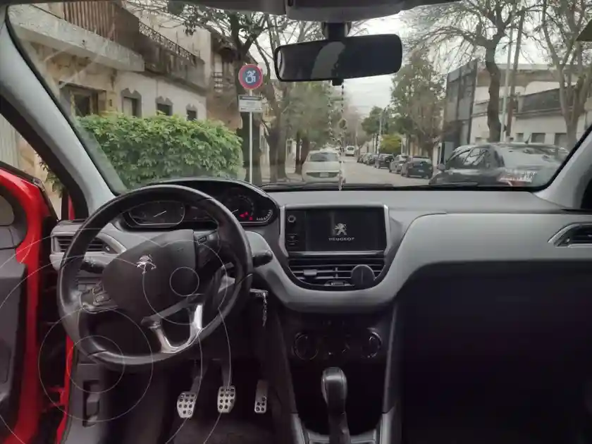 Peugeot 208 Allure 1.5  2013 - foto 3