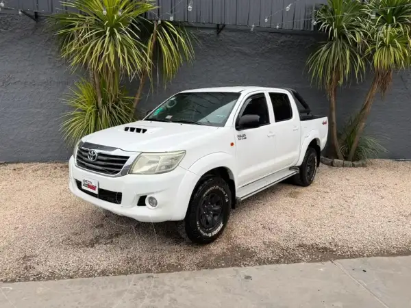 Toyota Hilux Hilux L/12 3.0 Dc 4X4 Tdi Sr 2015 - foto 1