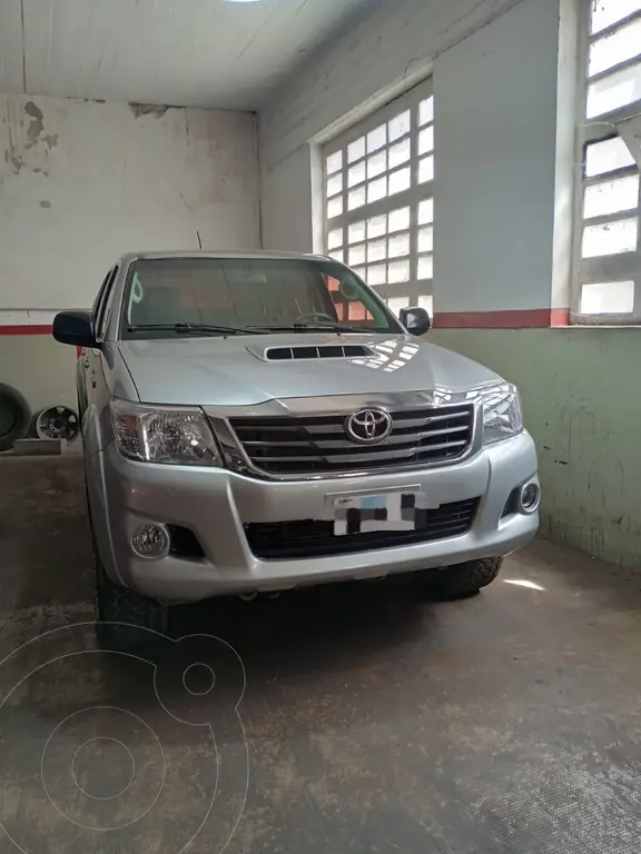 Toyota Hilux 3.0 4X2 Srv Tdi Dc Cuero (2982 Cc) 2015 - foto 2