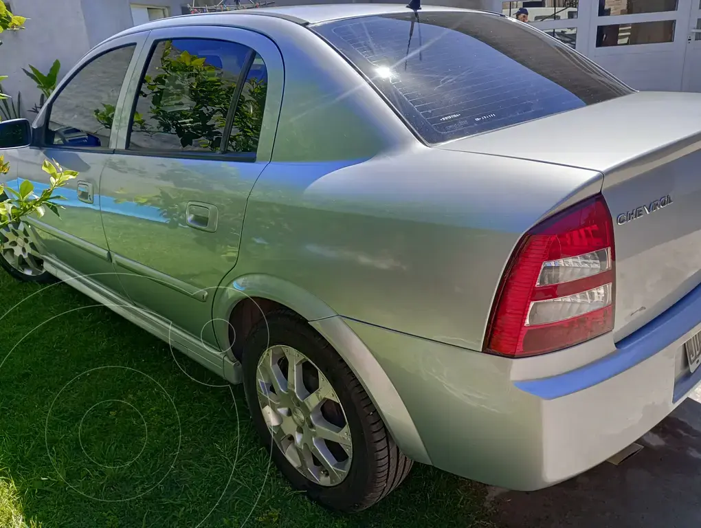 Chevrolet Astra Gls 2.0 4P (1998 Cc) 2010 - foto 2