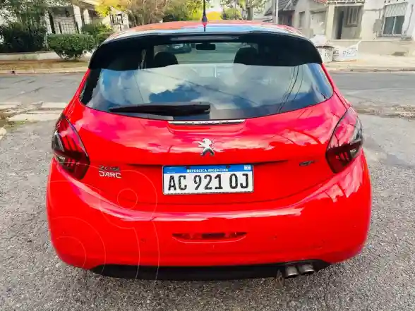 Peugeot 208 Feline 1.6  2018 - foto 5