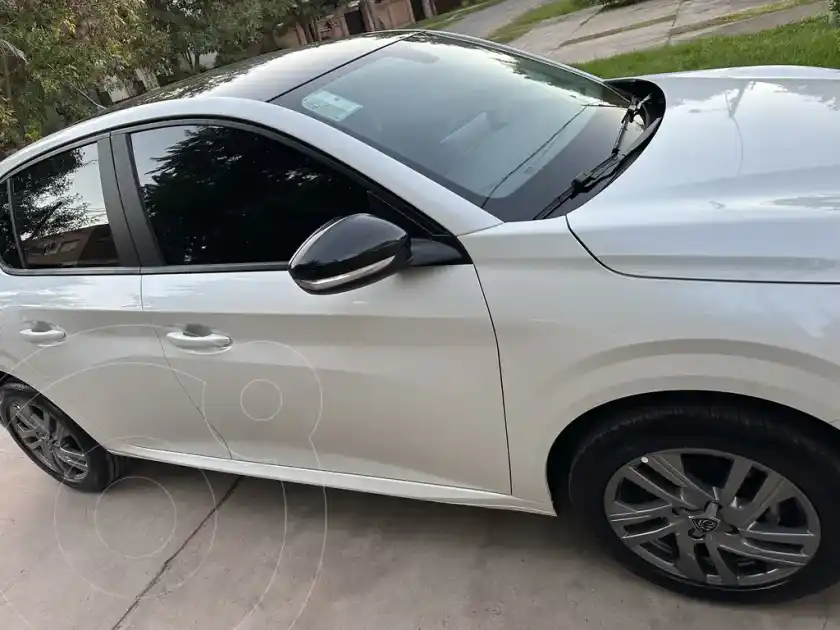 Peugeot 208 Allure 1.6  2024 - foto 4