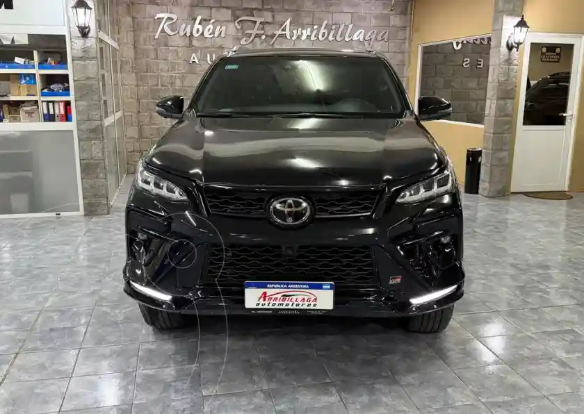 Toyota Sw4 Gr-S 2.8 Tdi 7A Aut  2025 - foto 2