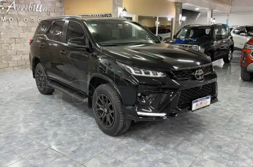 Toyota Sw4 Gr-S 2.8 Tdi 7A Aut  2025 - foto 3