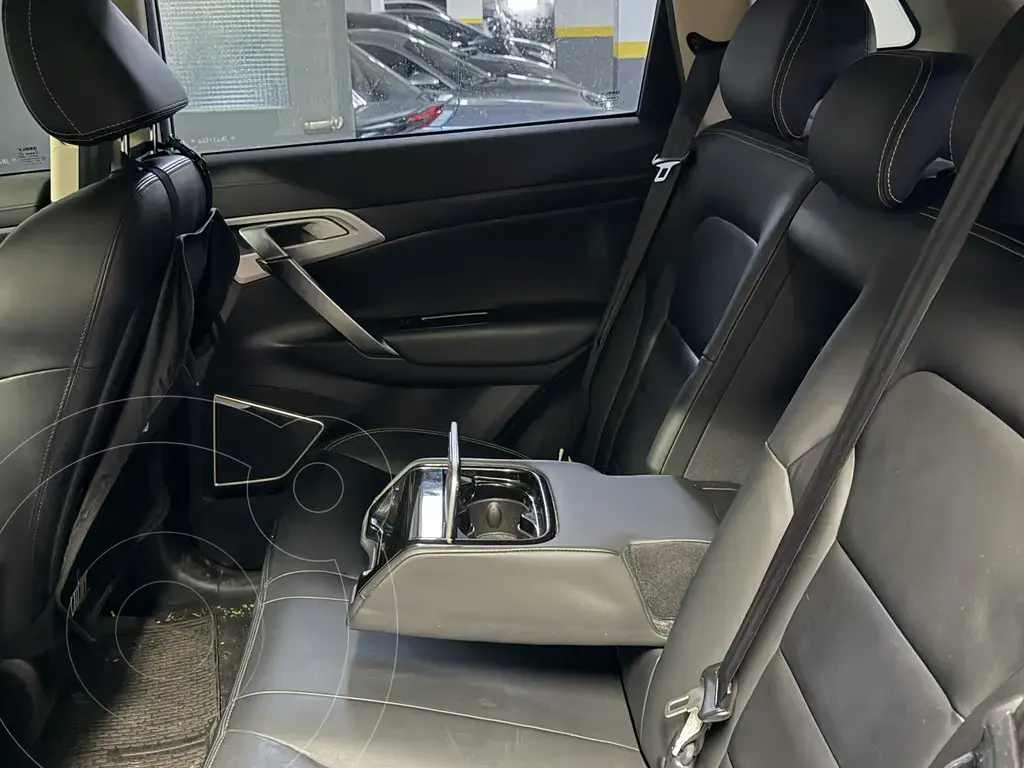 Geely Emgrand X7 Sport Executive 2.4 Aut 4X4 (2400 Cc) 2019 - foto 5