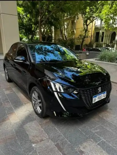 Peugeot 208 Feline 1.6 Tiptronic 2022 - foto 1
