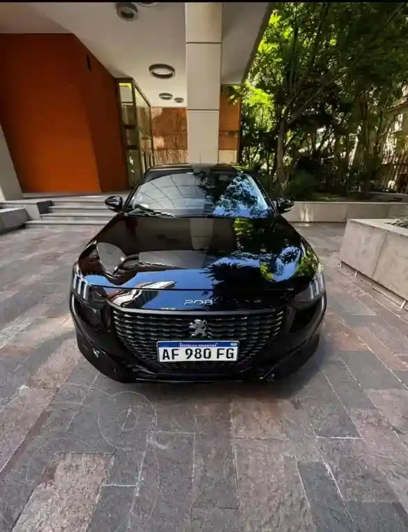 Peugeot 208 Feline 1.6 Tiptronic  2022 - foto 2
