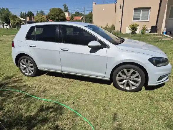 Volkswagen Golf 5P 1.4 Tsi Comfortline  2018 - foto 4