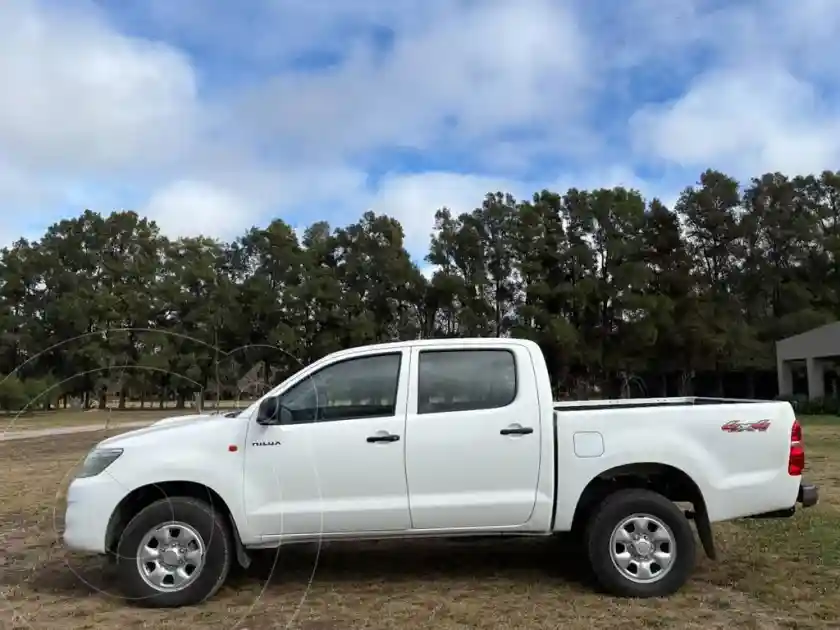 Toyota Hilux Hilux L/12 2.5 Dc 4X4 Td  Dx Pack  2015 - foto 2