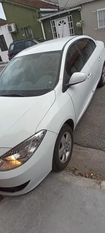 Renault Fluence Confort Plus (1598 Cc) 2014 - foto 2