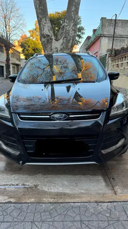 Ford Kuga 2016 - foto 1