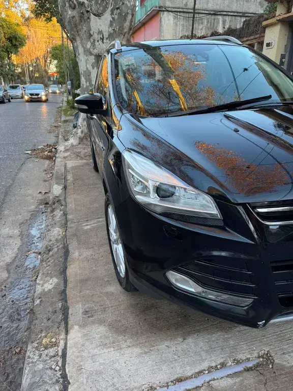 Ford Kuga Titanium 2.0 4X4 (2000 Cc) 2016 - foto 2