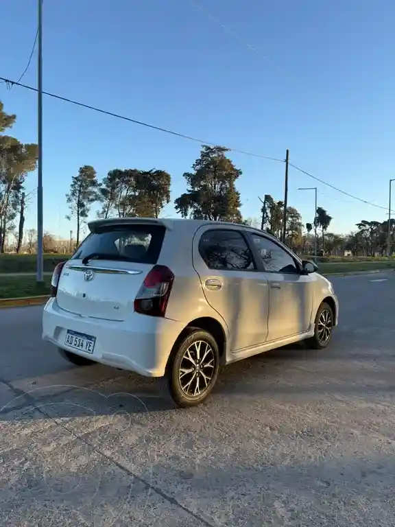 Toyota Etios Hatchback Xls Aut  2019 - foto 4