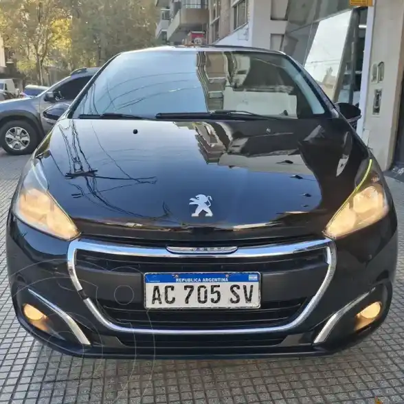 Peugeot 208 Feline 1.6  2018 - foto 2