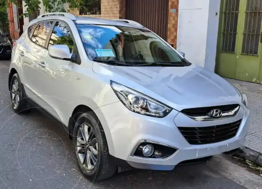 Hyundai Tucson Gl 4X2 2.0  2015 - foto 1
