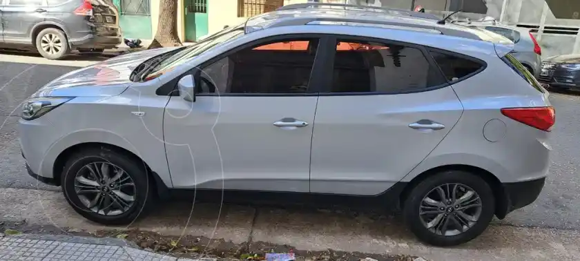 Hyundai Tucson Gl 4X2 2.0  2015 - foto 4