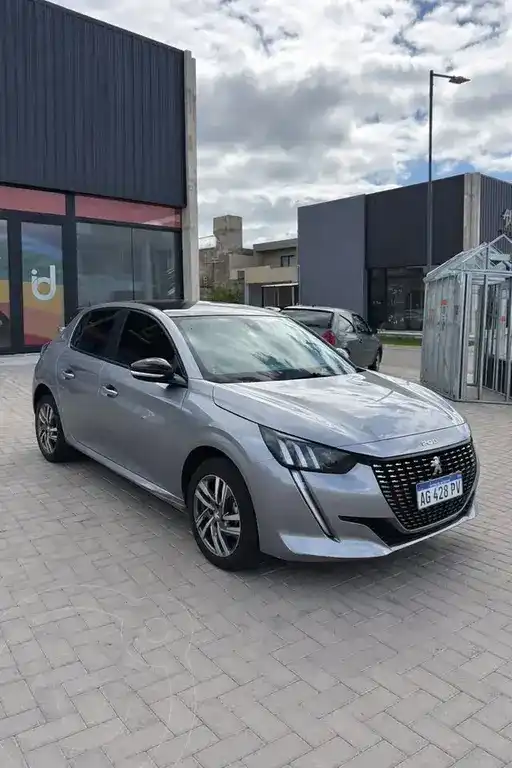 Peugeot 208 Feline 1.6 Tiptronic  2024 - foto 2
