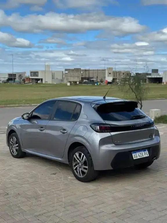 Peugeot 208 Feline 1.6 Tiptronic  2024 - foto 4